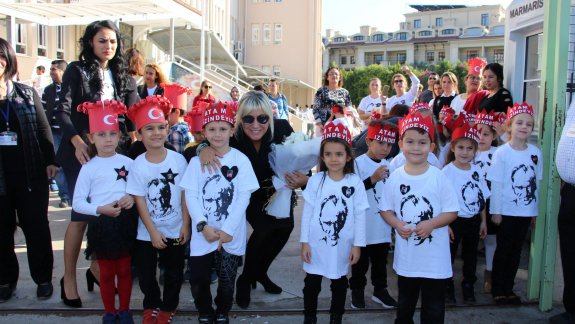 Müdürümüz Zuleyha ALDOĞAN Şehit Ahmet Benler İlkokulunda düzenlenen Atatürk sergisine katıldı
