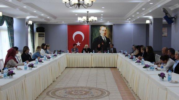 Milli Eğitimi Geliştirme Derneği başkanı Derya Şengör ile okul aile birlikleri başkanları tanışma ve değerlendirme toplantısı gerçekleştirildi.