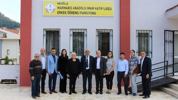 İlçe Milli Eğitim Müdürümüz Züleyha ALDOĞAN beraberindeki Okul Müdürleri ile birlikte Anadolu  İmam Hatip Lisesi Erkek Öğrenci Pansiyonunu ziyaret etti