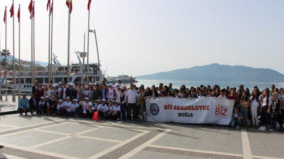 "Biz Anadoluyuz " projesi kapsamında Ağrı ve Hakkari illerinden gelen  146 öğrenci , 12 -15 Nisan tarihleri arasında yapılan etkinliklerle ilimizi ve ilçemizi ziyaret ettiler