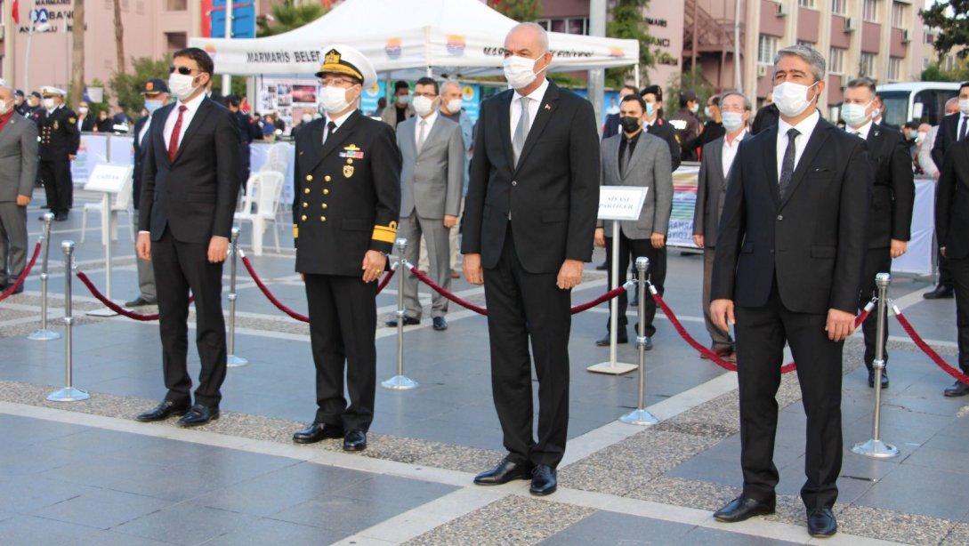 Cumhuriyetimizin Kurucusu Büyük Önder Gazi Mustafa Kemal Atatürk'ün ebediyete irtihalinin 82. Yıldönümünde, 10 Kasım Atatürk'ü Anma Programı, Atatürk Anıtı'na Çelenk Sunumu ile başladı.