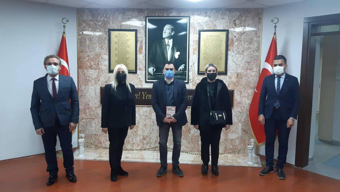 AK Parti Marmaris İlçe Başkanı Ceyhun GÖKMEN ve Başkan Yardımcısı Cavidan ÖNER, Müdürlüğümüze ziyarette bulundular.