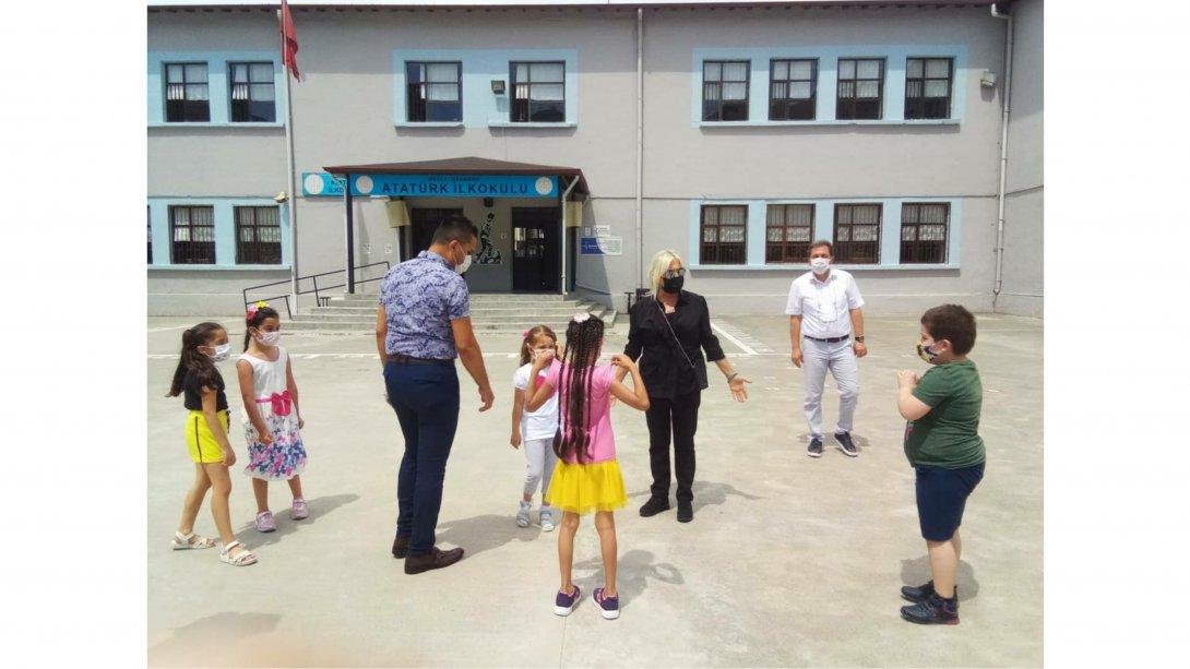 İlçe Millî Eğitim Müdürümüz Züleyha ALDOĞAN, Atatürk İlkokulu'na ziyarette bulunarak minik öğrencilerimizle buluştu.