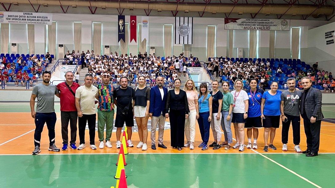 Geleneksel Çocuk Oyunları ve İlkokul Fiziksel Etkinlik Şenlikleri