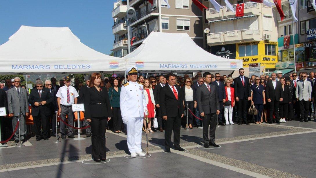 29 Ekim Cumhuriyet Bayramı'nın 101. Yıl Dönümü Kutlamaları, Atatürk Anıtında düzenlenen  